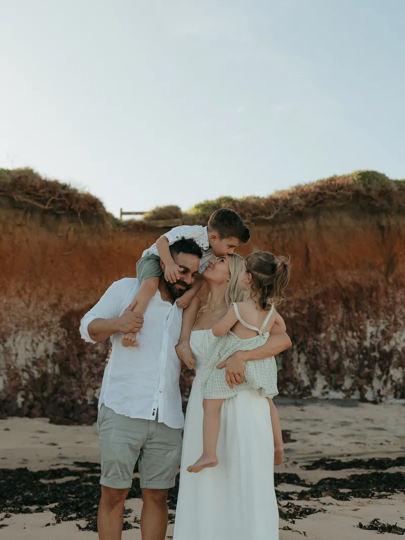 Bright light, salty air, and the simple connection between a mum and her babies 🌊🐚✨